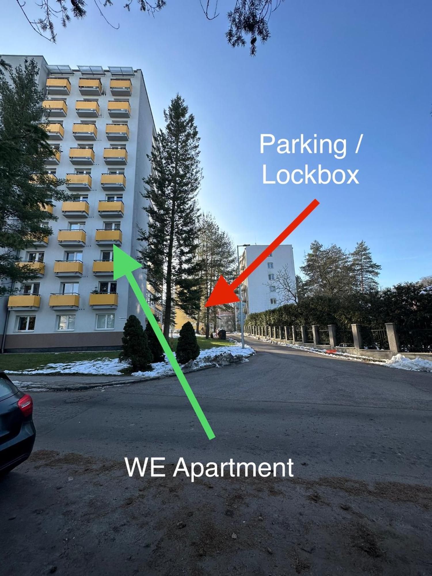 We Apartment - Close To The Center & City View, Self Check-In 24H 班斯卡-比斯特里察 外观 照片