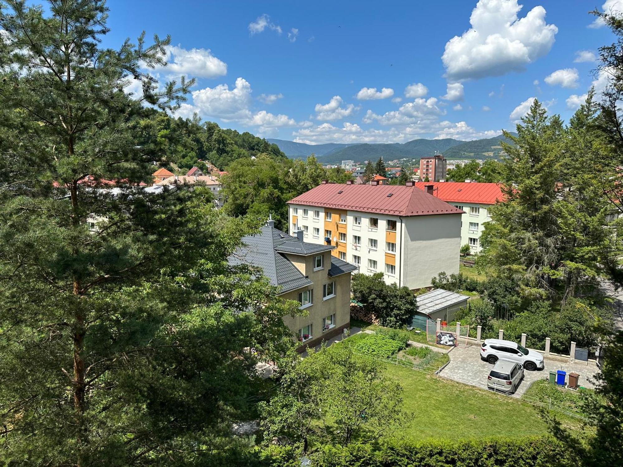 We Apartment - Close To The Center & City View, Self Check-In 24H 班斯卡-比斯特里察 外观 照片