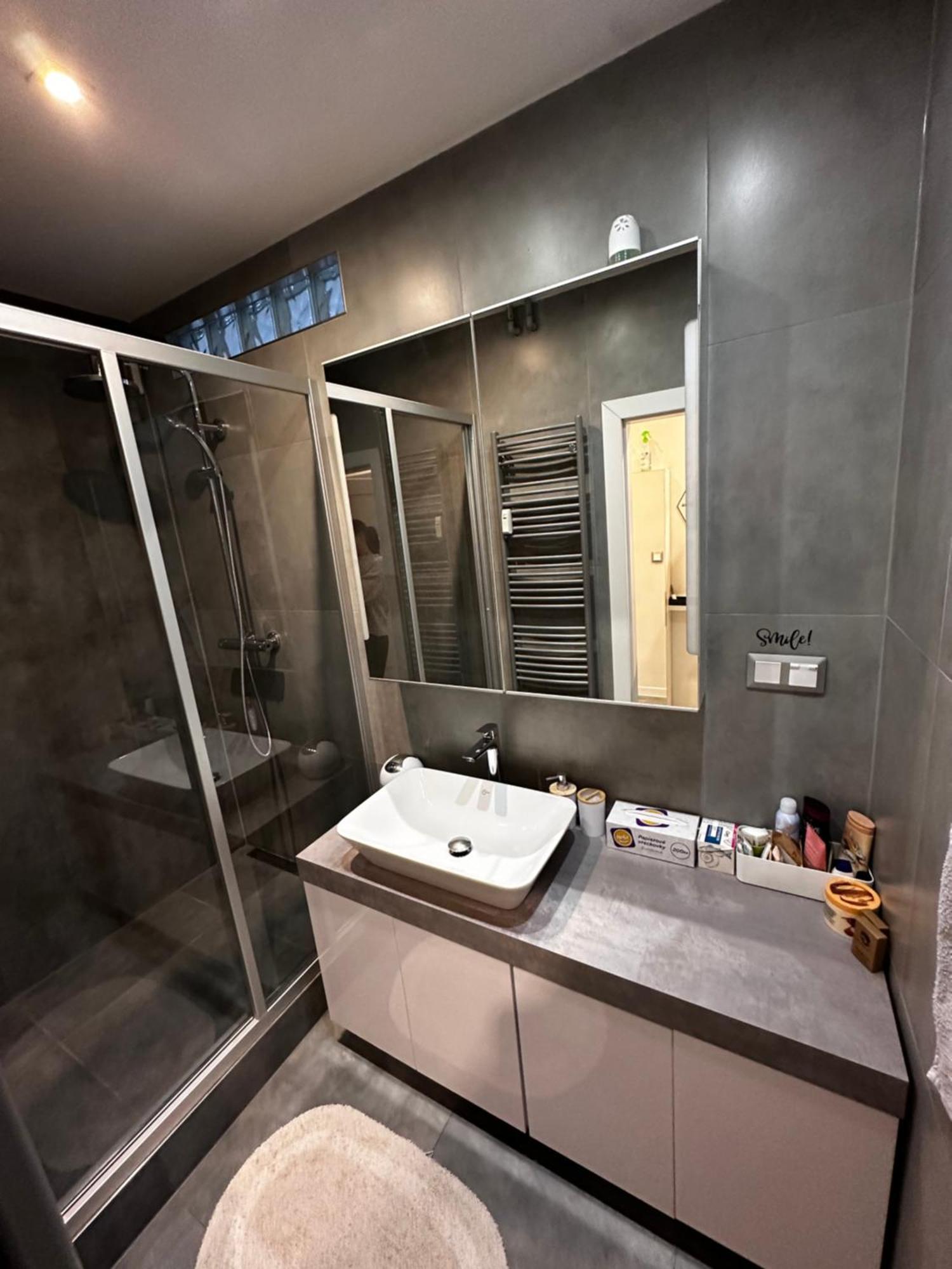 We Apartment - Close To The Center & City View, Self Check-In 24H 班斯卡-比斯特里察 外观 照片